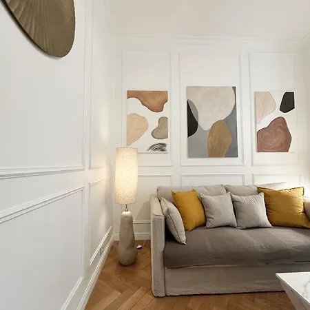 Centre-ville Donnant Sur Cours Vegetalisee Apartment