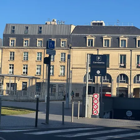 Appartement Centre-ville Donnant Sur Cours Vegetalisee Bordeaux